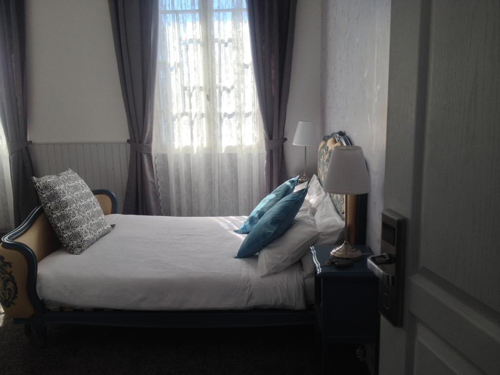 Le Petit Dragon Rouge Miers Room photo