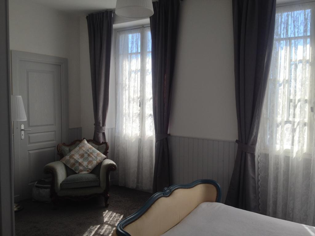 Le Petit Dragon Rouge Miers Room photo